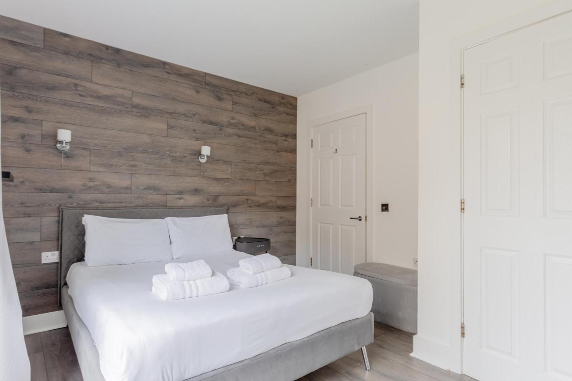Bright 2 Bedroom Flat In Lambeth With Balcony Apartment London